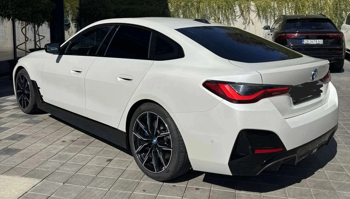 BMW i4 40M, снимка 10 - Автомобили и джипове - 52136666