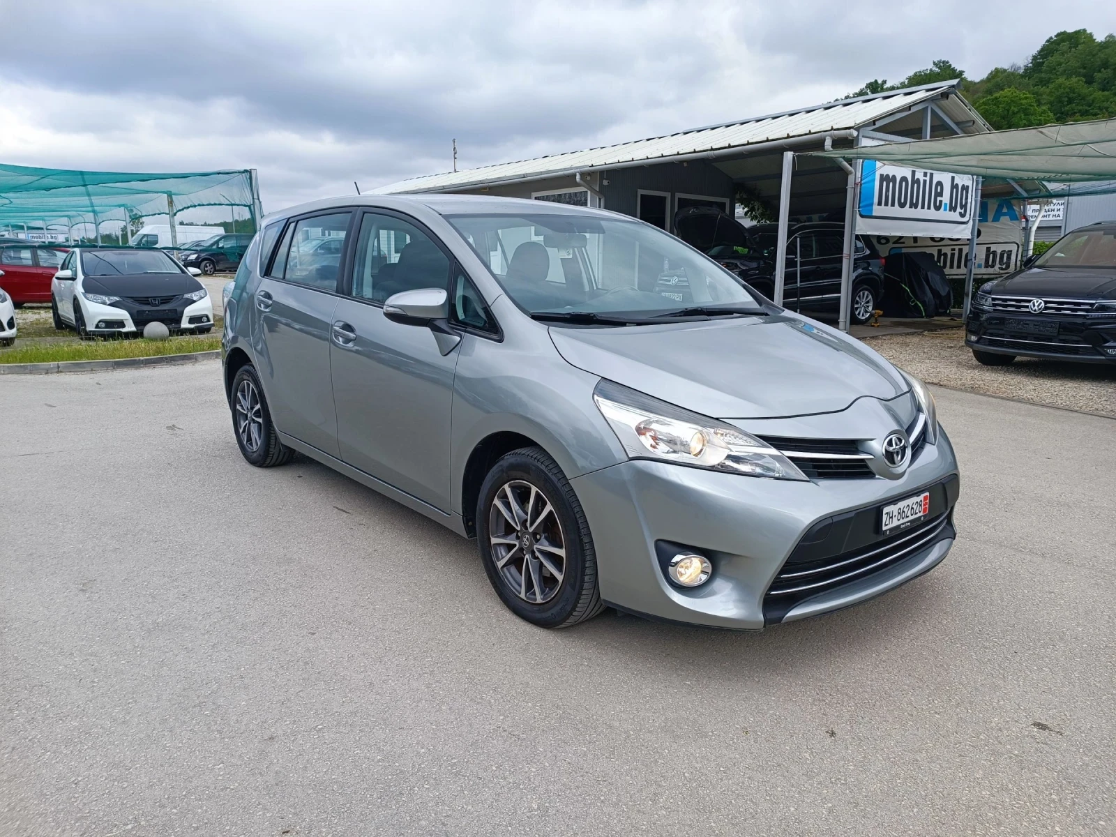 Toyota Verso 1.8i-147кс-ШВЕЙЦАРИЯ-РЪЧКА-6ск-NAVI-7м - изображение 2