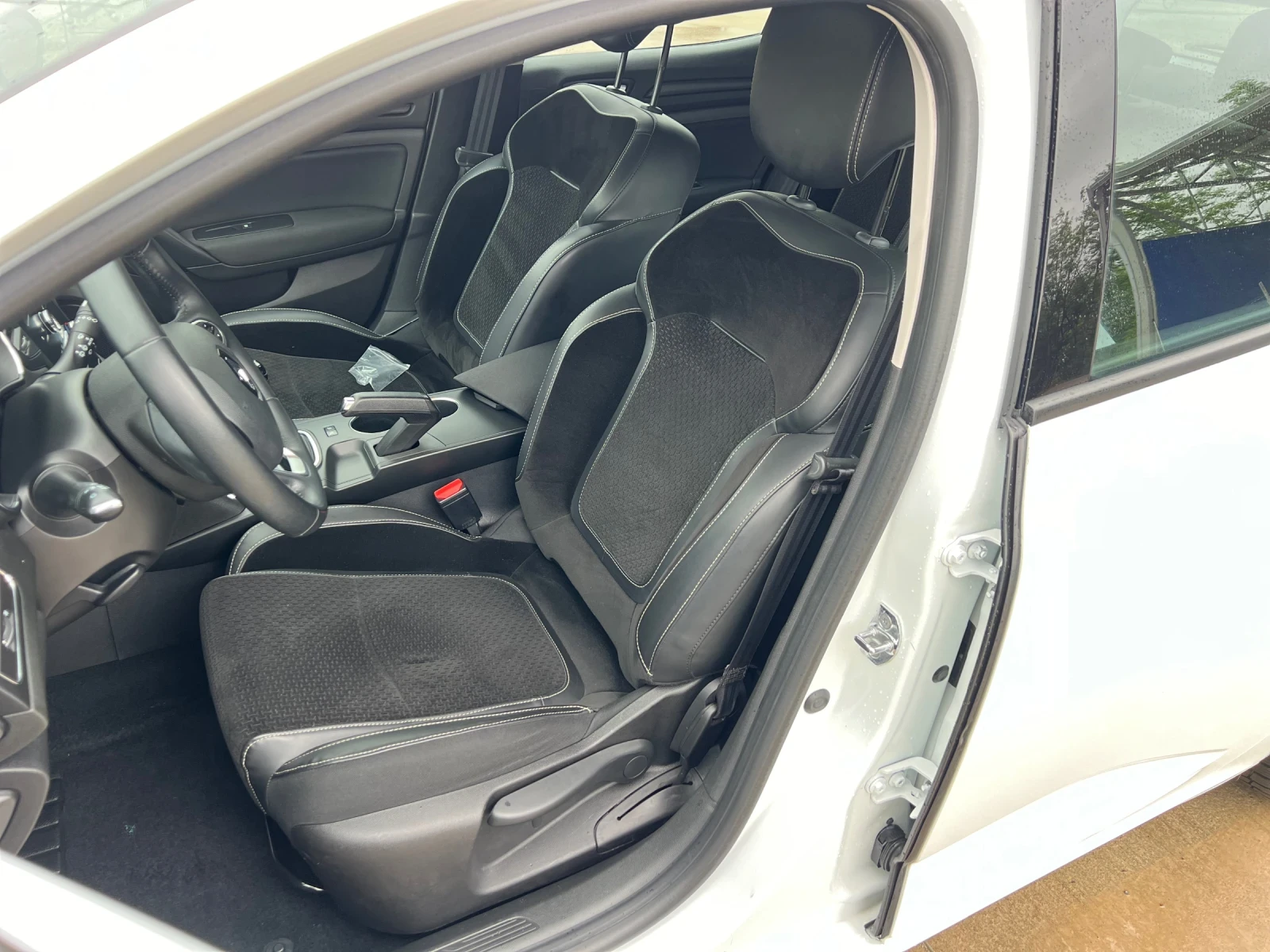 Renault Megane 1.5dCi - изображение 10