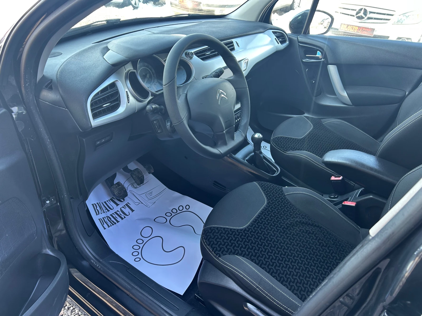 Citroen C3 1.1I EURO 5A  4  | Mobile.bg   9