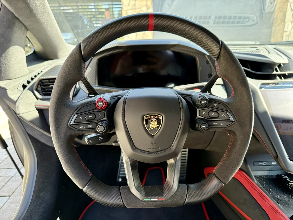 Lamborghini Revuelto | Mobile.bg   12