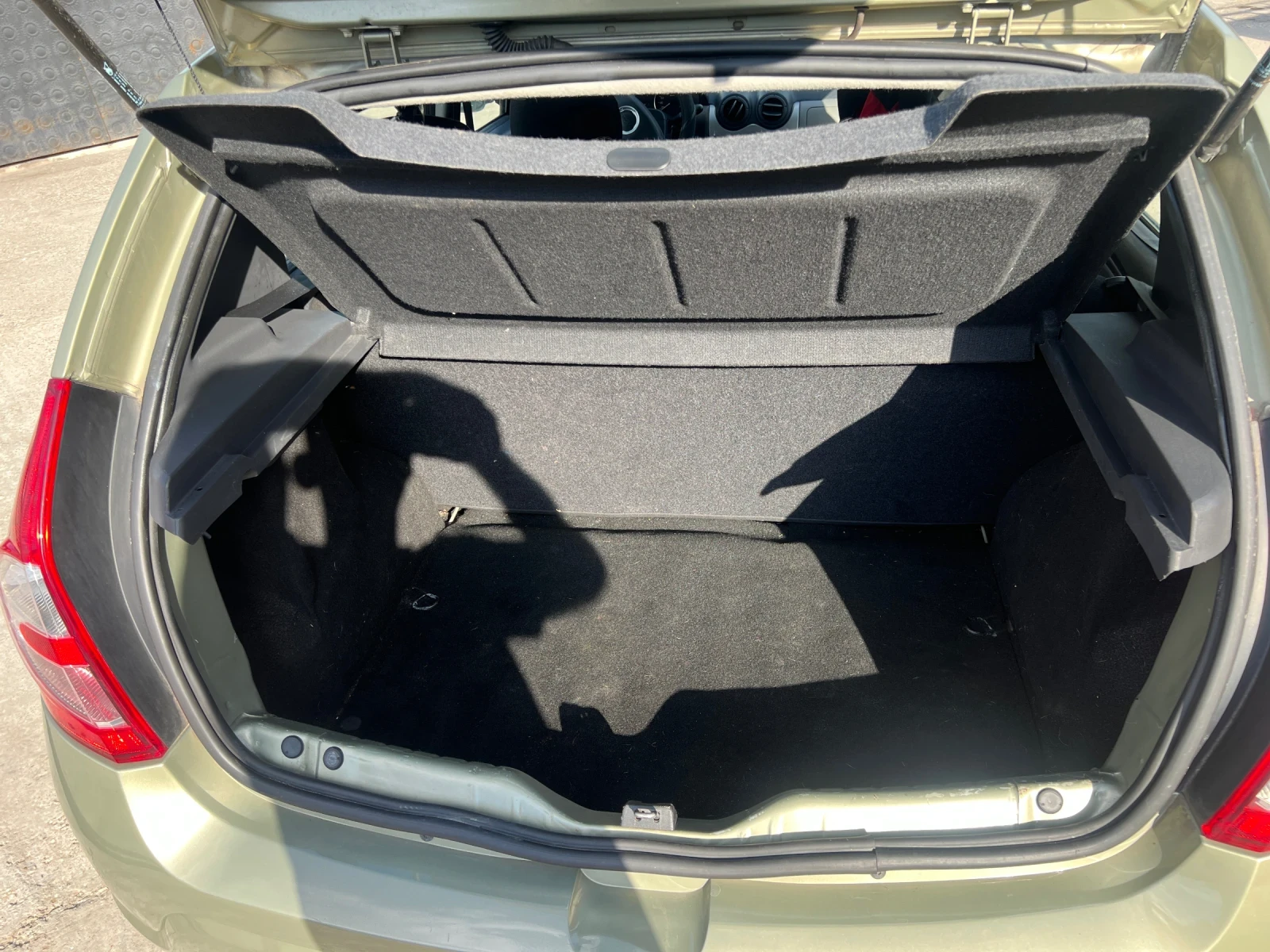 Dacia Sandero 1.4 - изображение 8