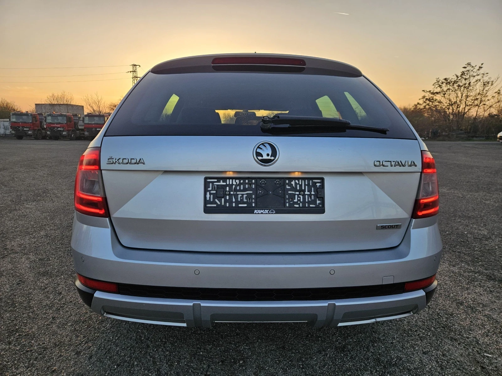 Skoda Octavia 2.0tdi 184ps scout 4x4 automat - изображение 3