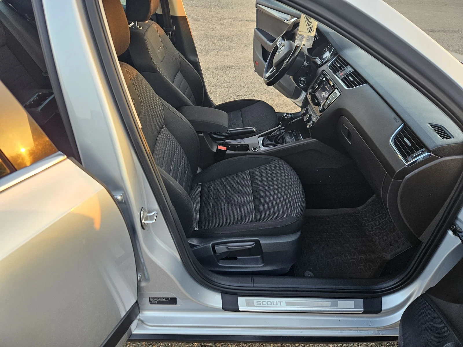 Skoda Octavia 2.0tdi 184ps scout 4x4 automat - изображение 10