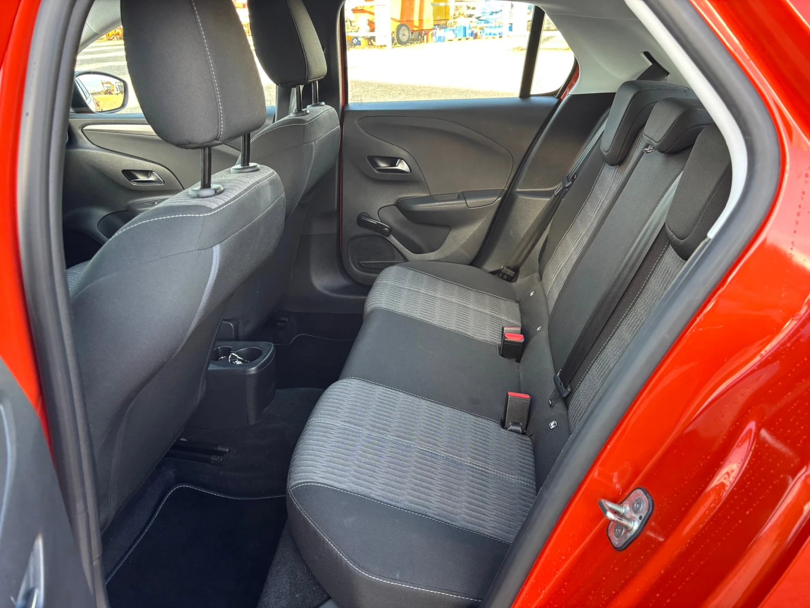 Opel Corsa eEdition / 50kWh / CARPLAY / CAM / | Mobile.bg   12