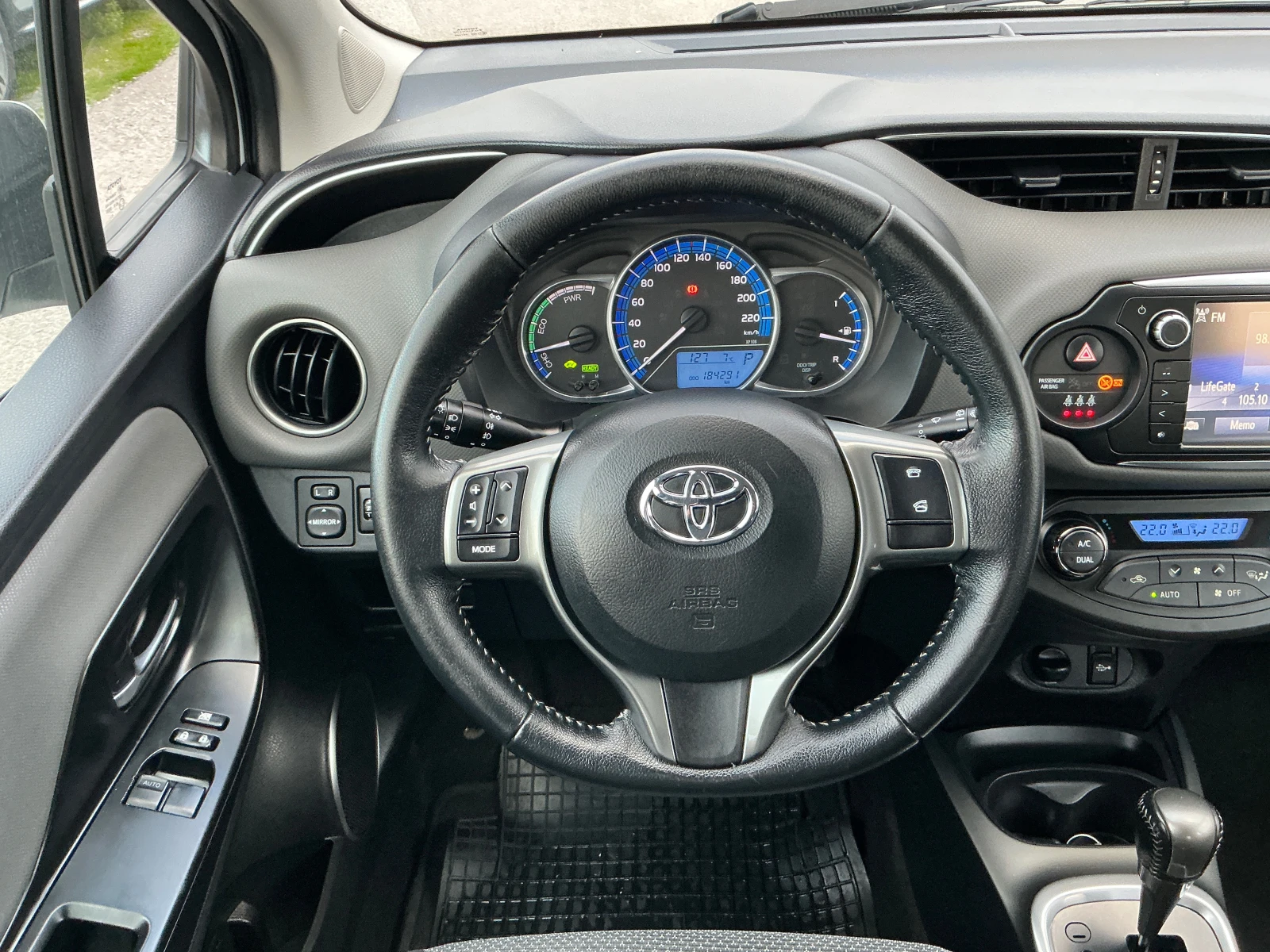 Toyota Yaris 1.5 HYbrid | Mobile.bg � ����������� 11