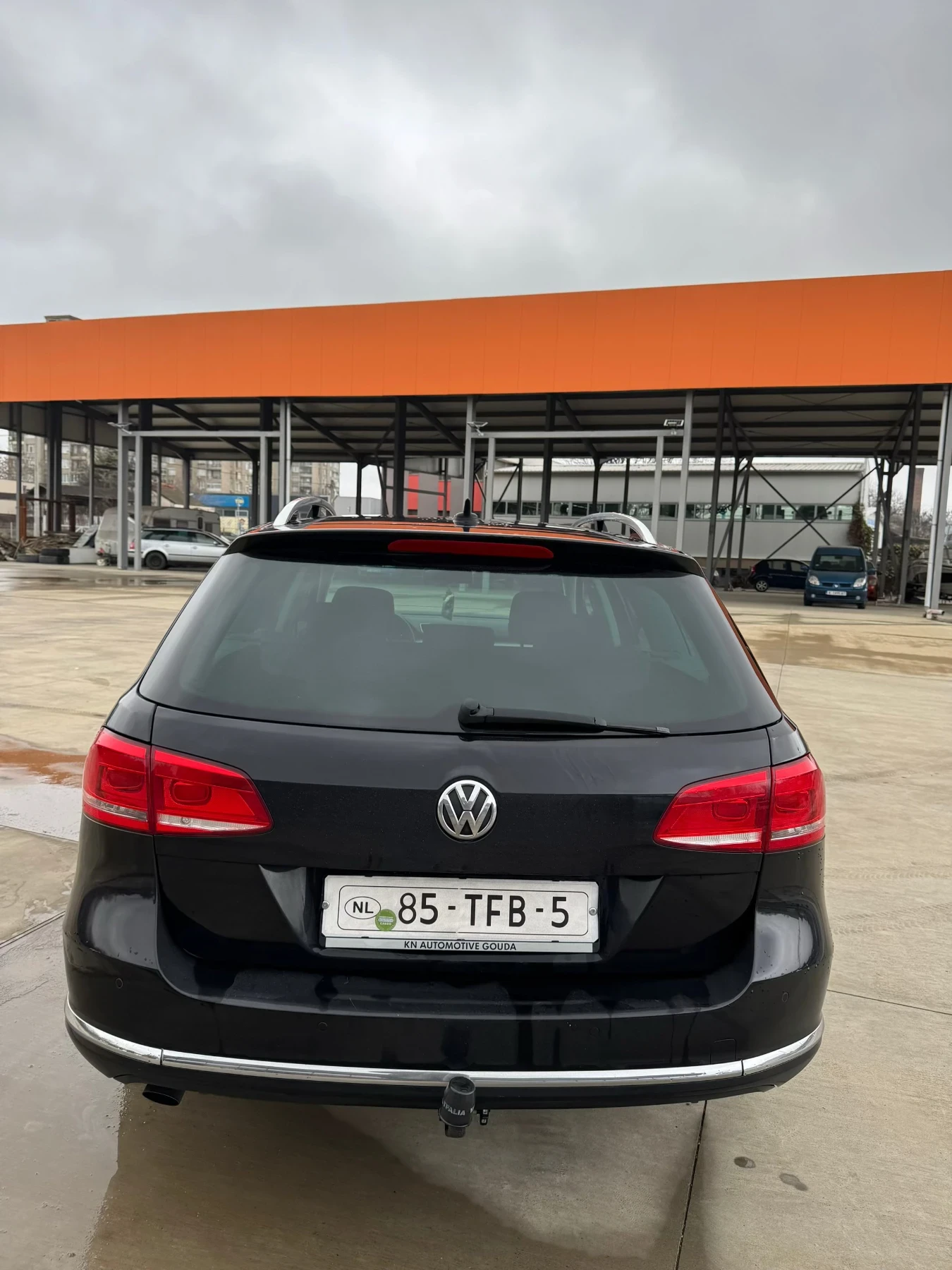 VW Passat  1.6 TDI - изображение 5