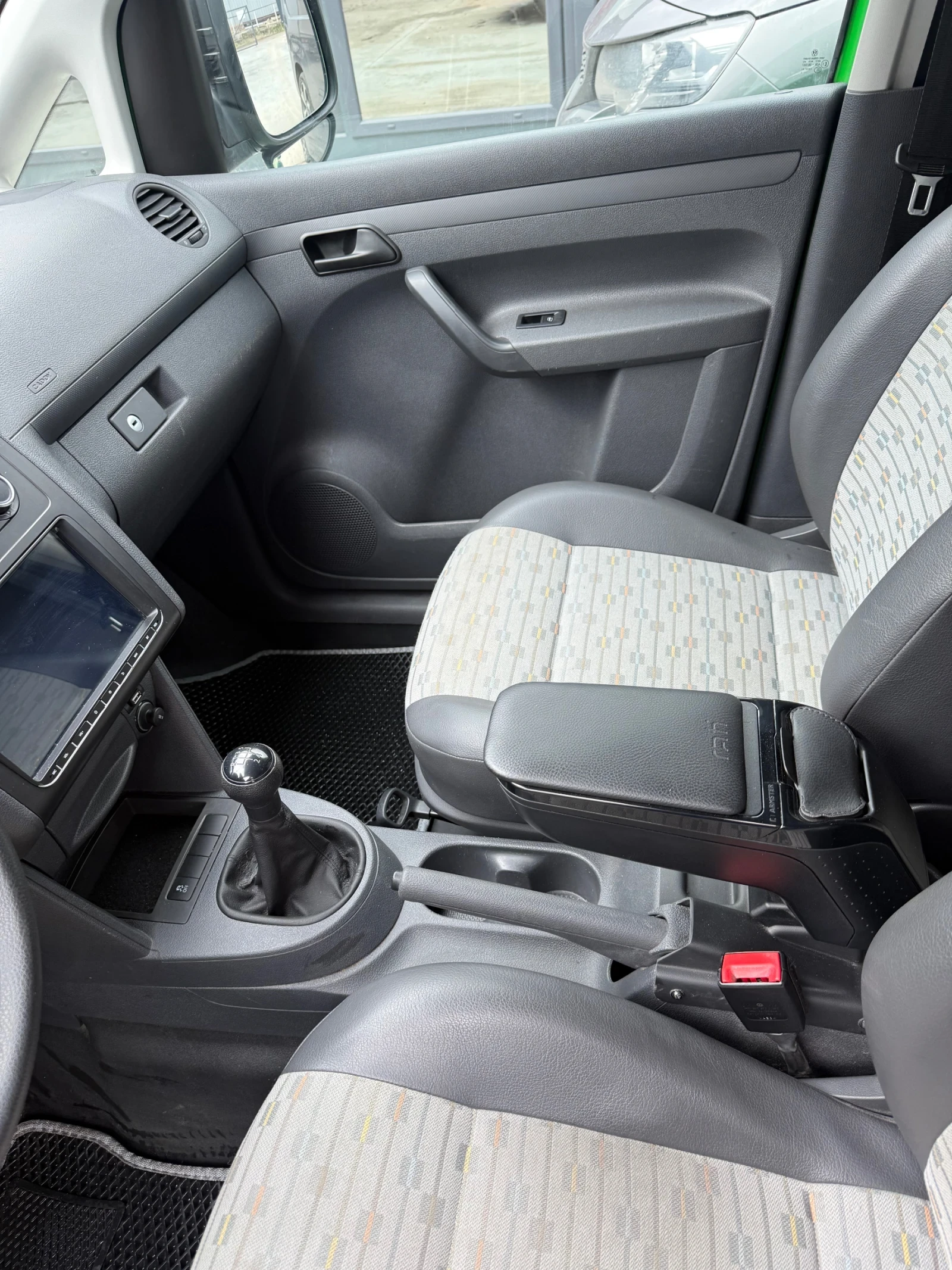 VW Caddy Maxi 1.6TDI | Mobile.bg � ����������� 14