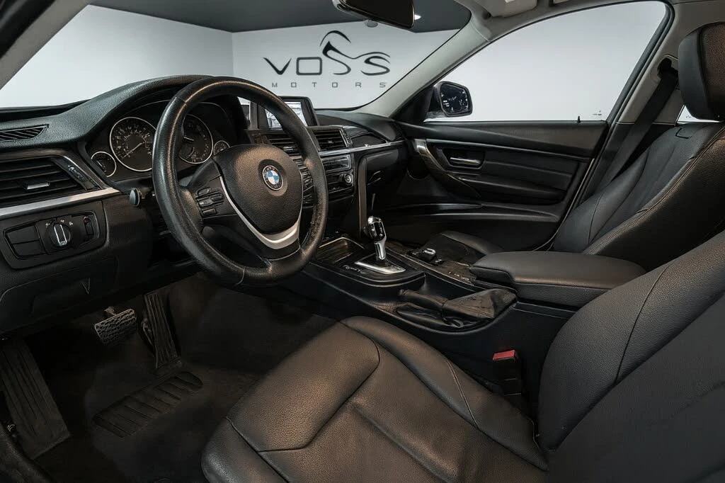 BMW 320 АвтоКредит* (ЦЕНА ДО БГ) 320i xDrive, снимка 10 - Автомобили и джипове - 54078371