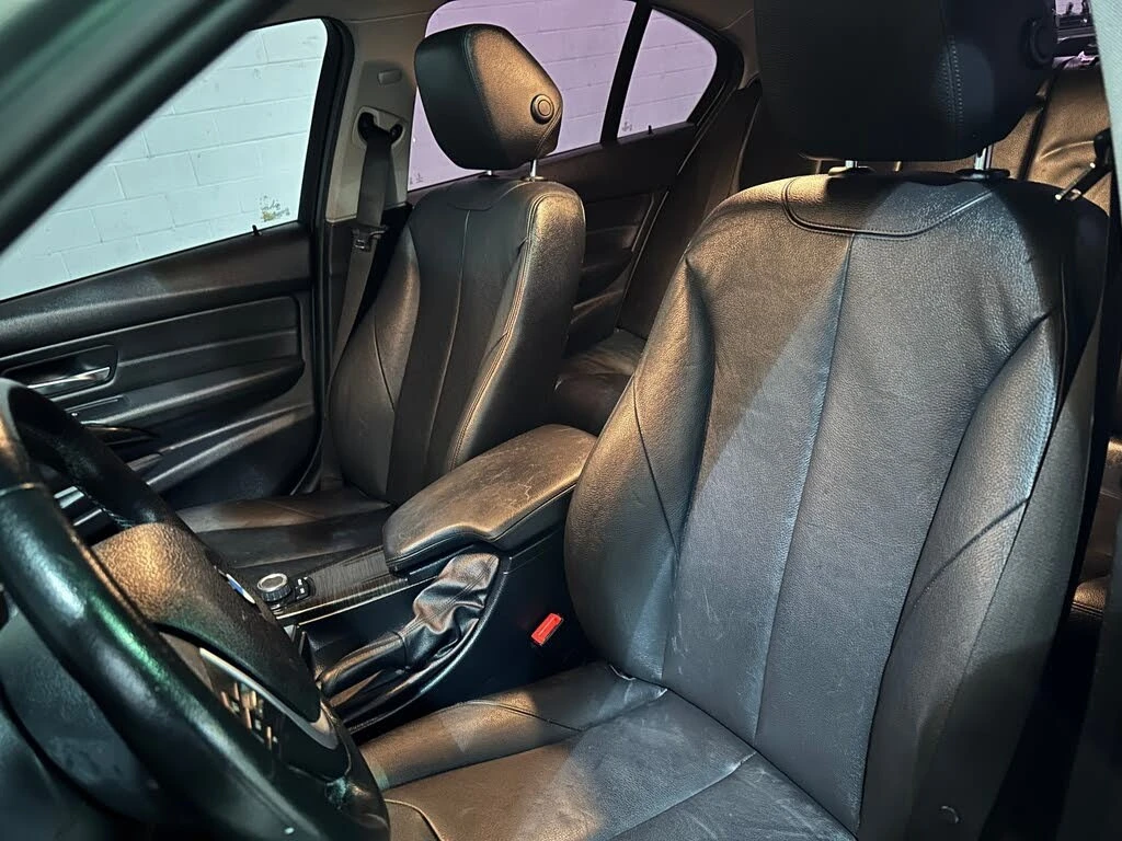 BMW 320 АвтоКредит* (ЦЕНА ДО БГ) 320i xDrive, снимка 15 - Автомобили и джипове - 54078371