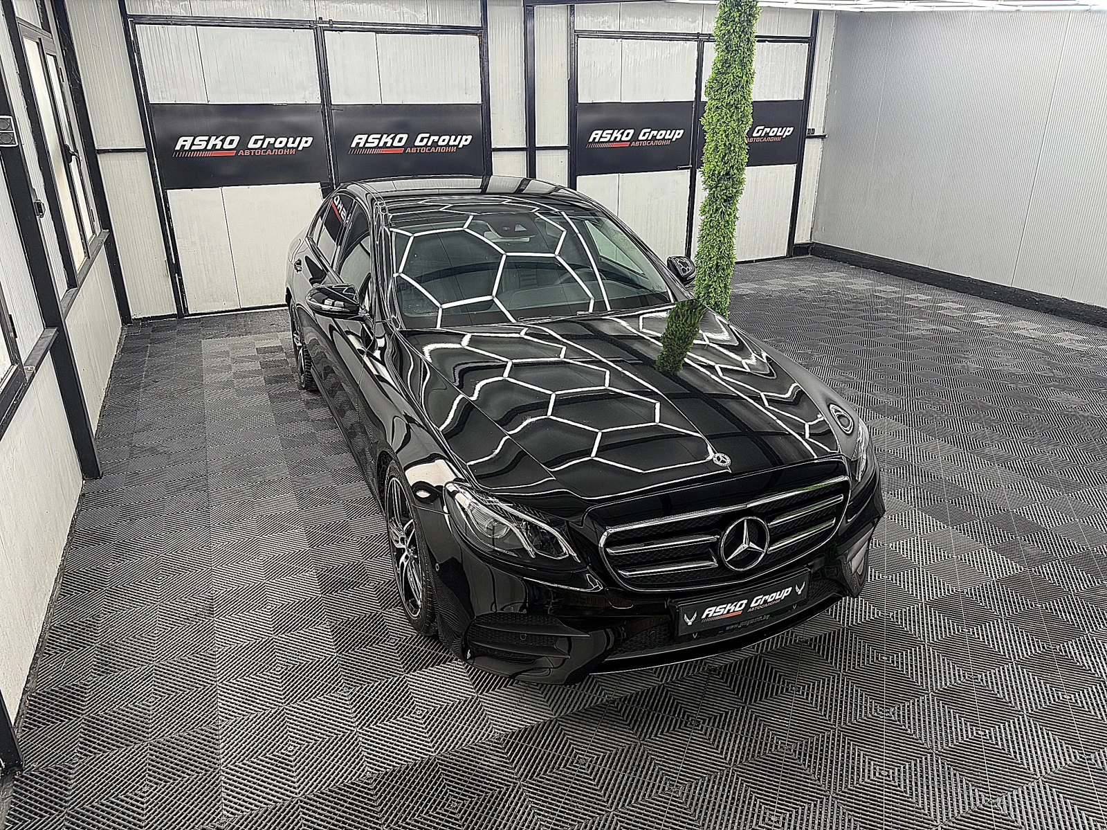Mercedes-Benz E 220 AMG-line/DIGITAL/KeylessGO/TOP!!!/СОБСТВЕН ЛИЗИНГ, снимка 8 - Автомобили и джипове - 54379704