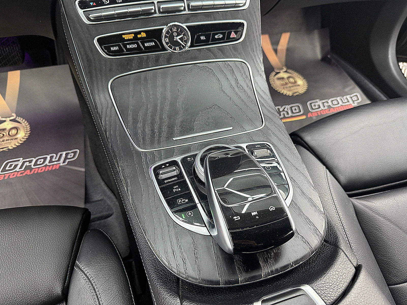 Mercedes-Benz E 220 AMG-line/DIGITAL/KeylessGO/TOP!!!/СОБСТВЕН ЛИЗИНГ, снимка 13 - Автомобили и джипове - 54379704