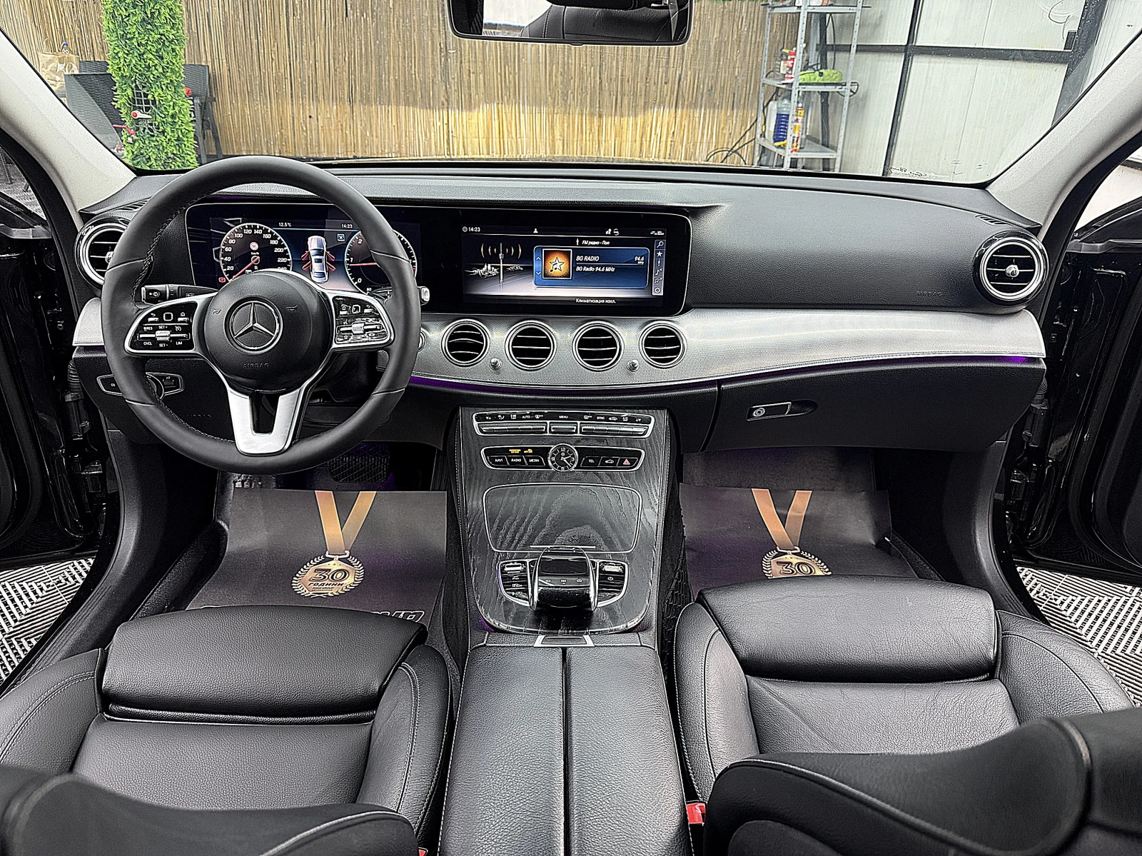 Mercedes-Benz E 220 AMG-line/DIGITAL/KeylessGO/TOP!!!/СОБСТВЕН ЛИЗИНГ, снимка 14 - Автомобили и джипове - 54379704