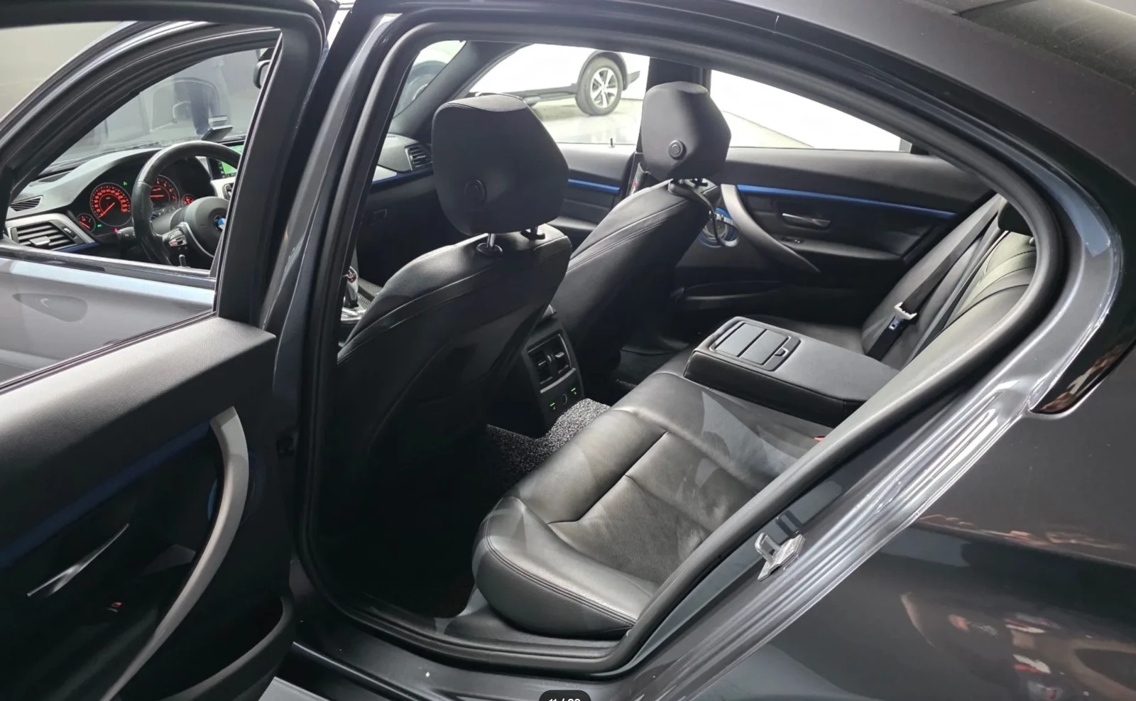 BMW 330 АВТОКРЕДИТ, снимка 9 - Автомобили и джипове - 54455418