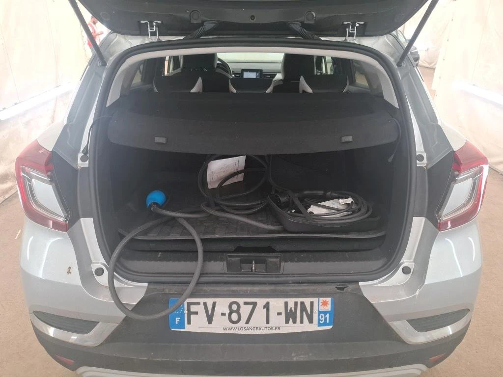 Renault Captur Intens, снимка 4 - Автомобили и джипове - 54477693