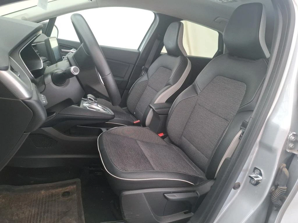 Renault Captur Intens, снимка 5 - Автомобили и джипове - 54477693
