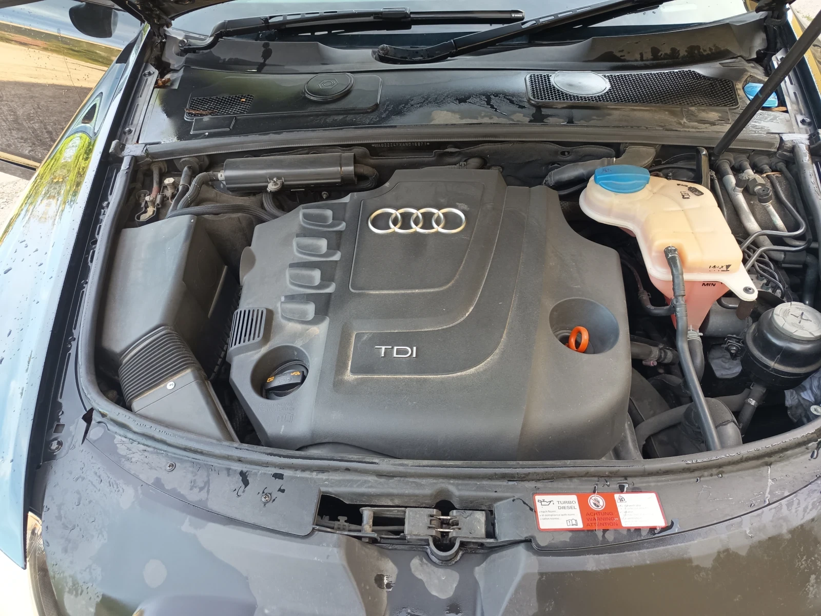 Audi A6 2.0 ТДИ ДЕСЕН ВОЛАН , снимка 4 - Автомобили и джипове - 54611768