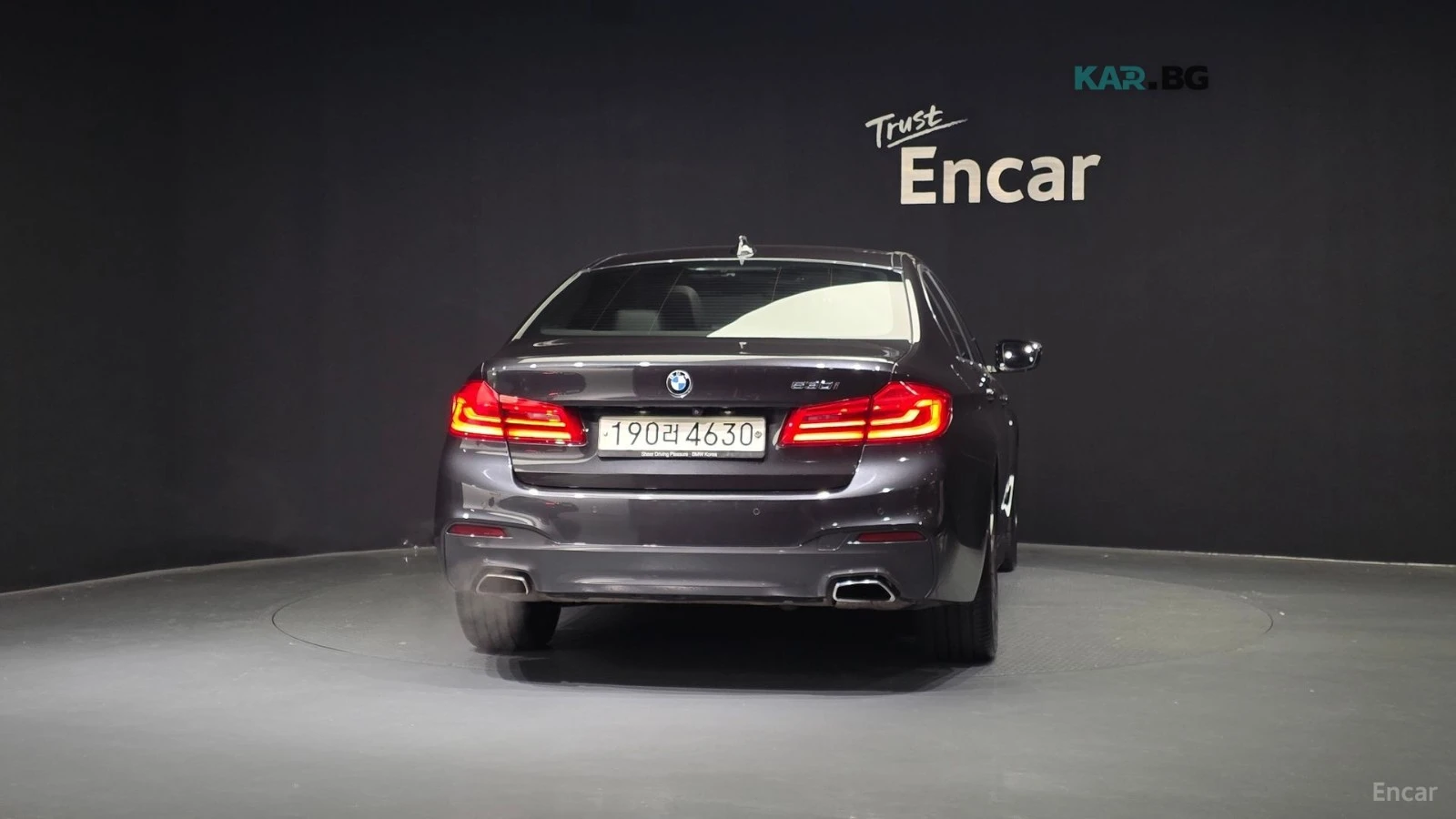 BMW 530 * M-SPORT* КОЖА* ПОДГРЕВ* ШИБИДАХ* HEAD-UP* , снимка 4 - Автомобили и джипове - 54659643