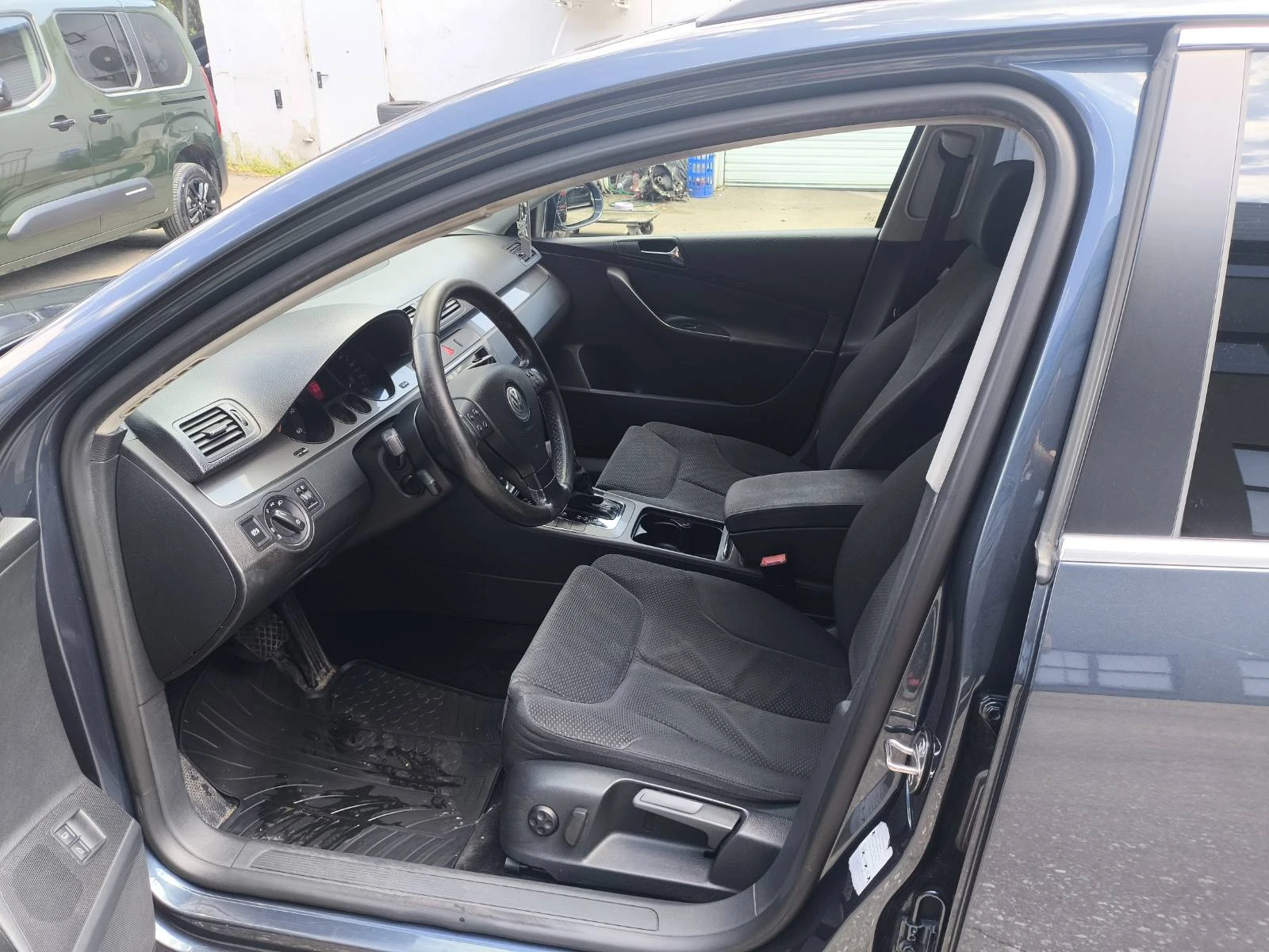 VW Passat Passat Variant (3C5) 2.0 TDI 16V 140 HP, снимка 5 - Автомобили и джипове - 54669471