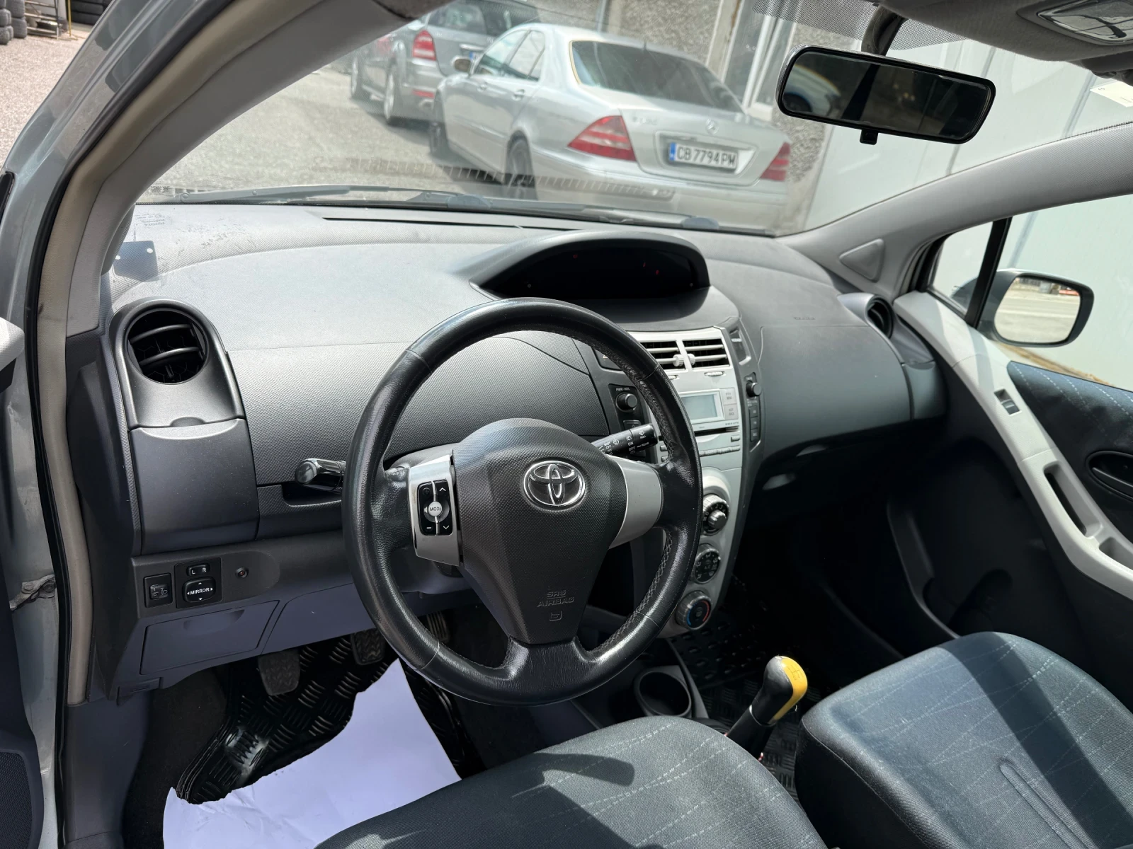 Toyota Yaris 1.3 верига , снимка 8 - Автомобили и джипове - 54971008