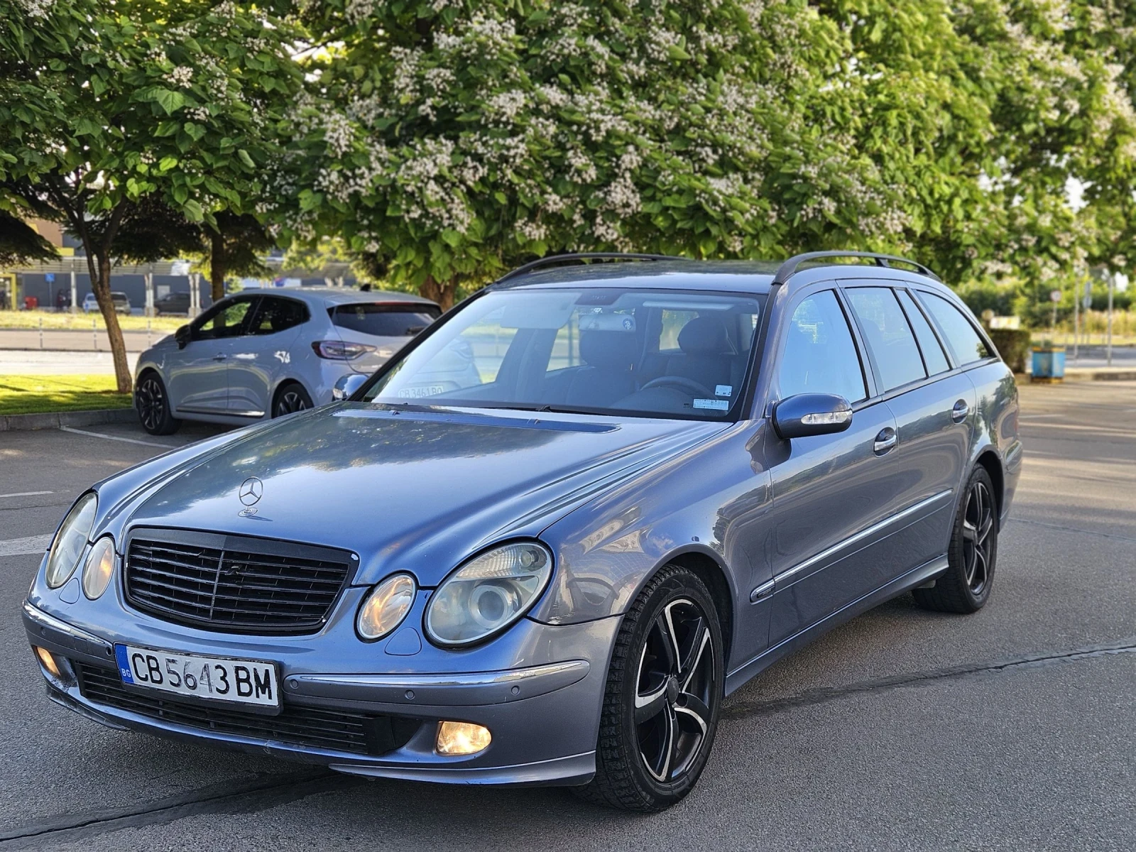 Mercedes-Benz E 320