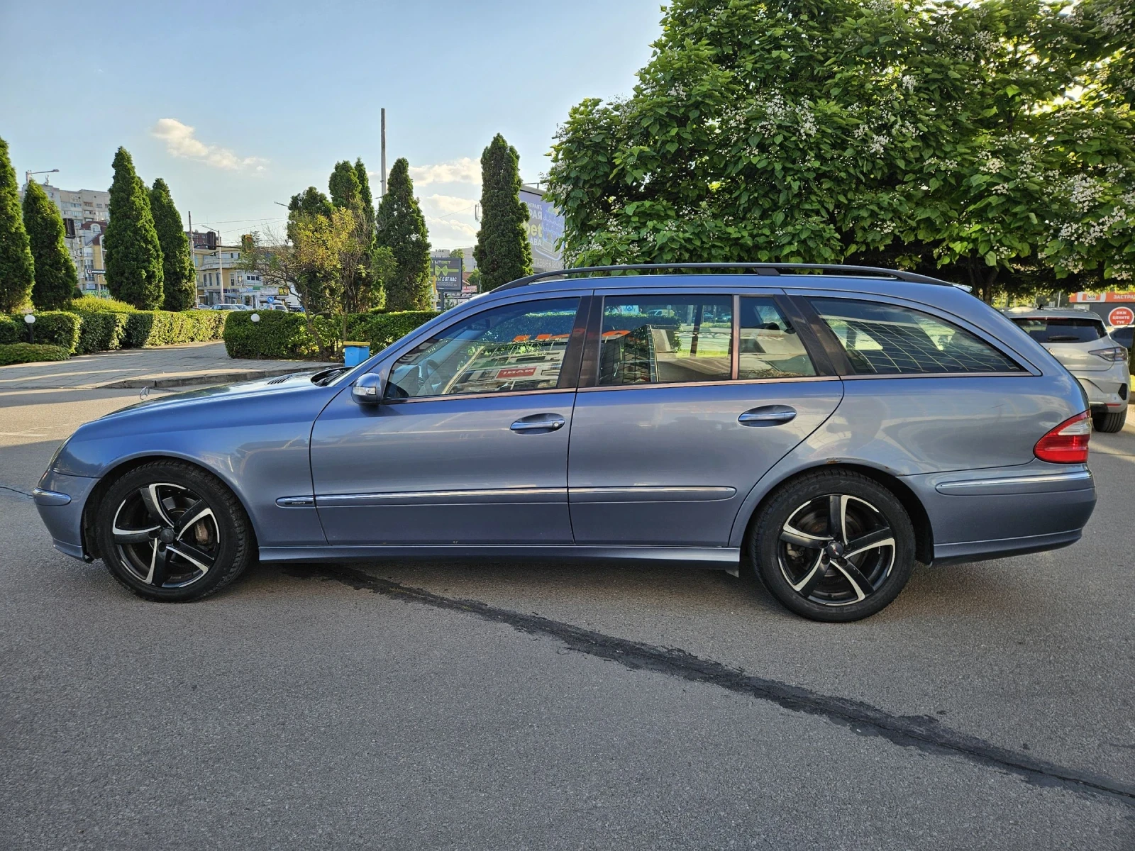 Mercedes-Benz E 320, снимка 10 - Автомобили и джипове - 54974769