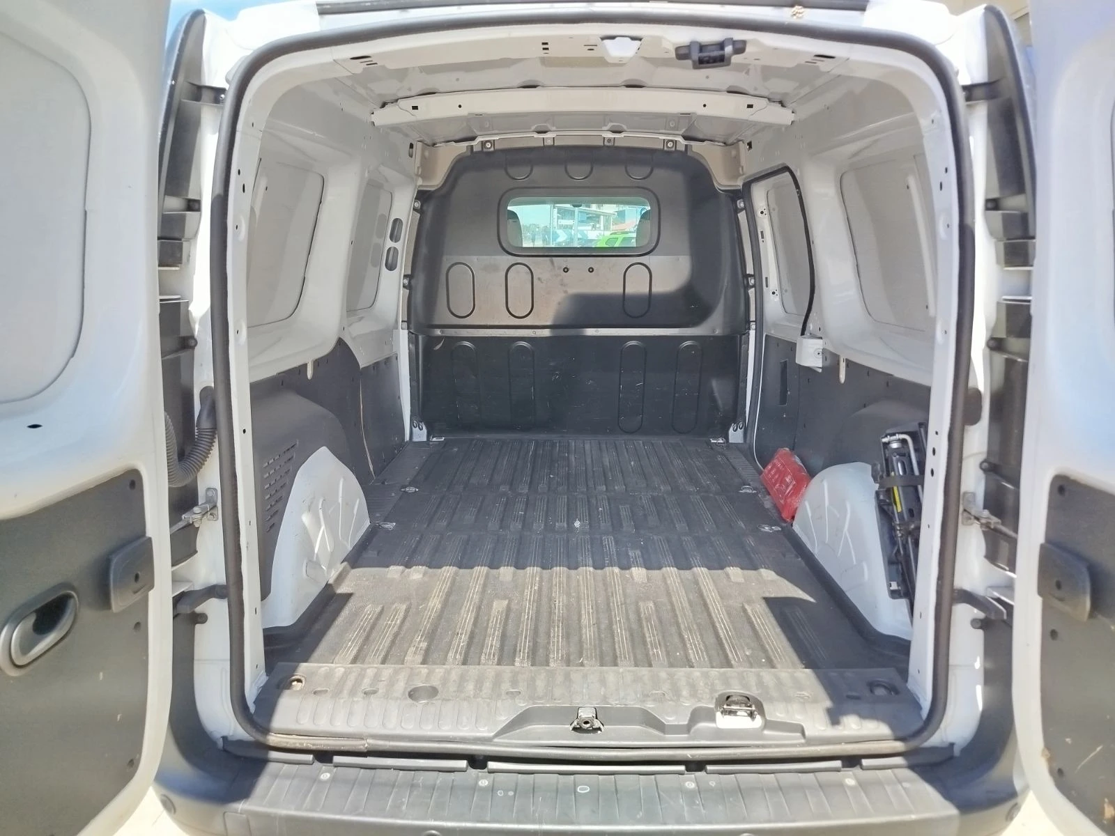 Renault Kangoo 1.5dCi/115 к.с., снимка 9 - Автомобили и джипове - 55201129