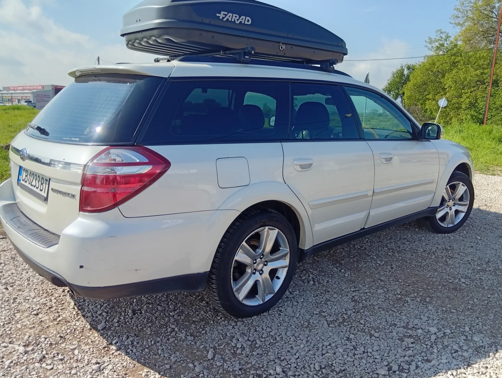 Subaru Outback, снимка 7 - Автомобили и джипове - 55342091