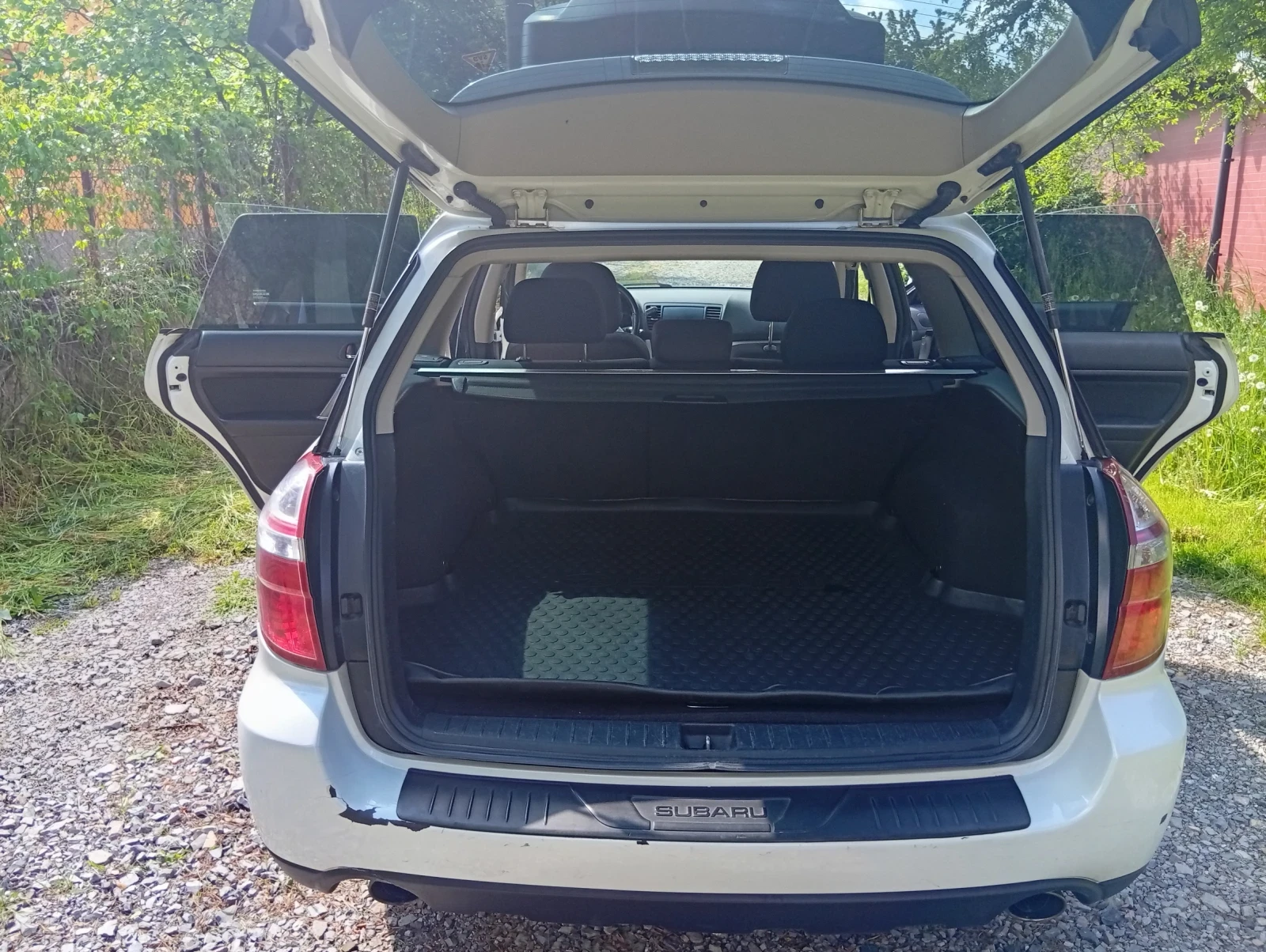 Subaru Outback, снимка 8 - Автомобили и джипове - 55342091