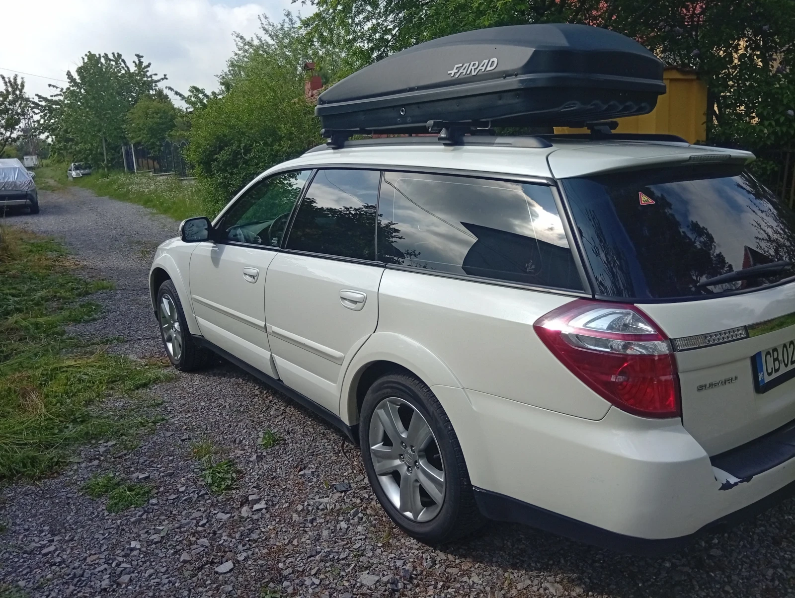 Subaru Outback, снимка 4 - Автомобили и джипове - 55342091