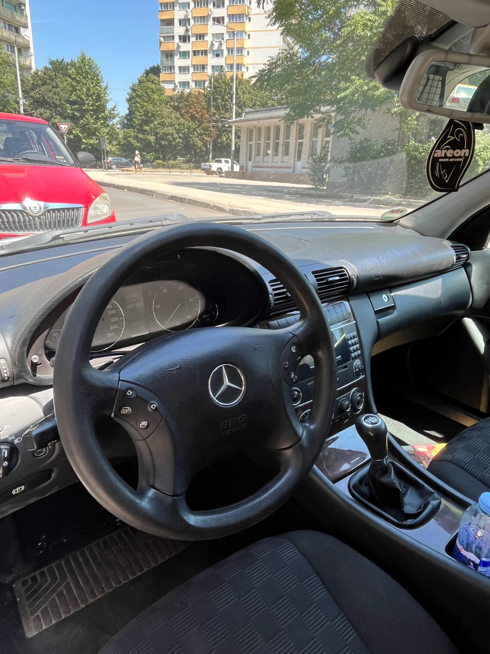 Mercedes-Benz C 200, снимка 8 - Автомобили и джипове - 55615590