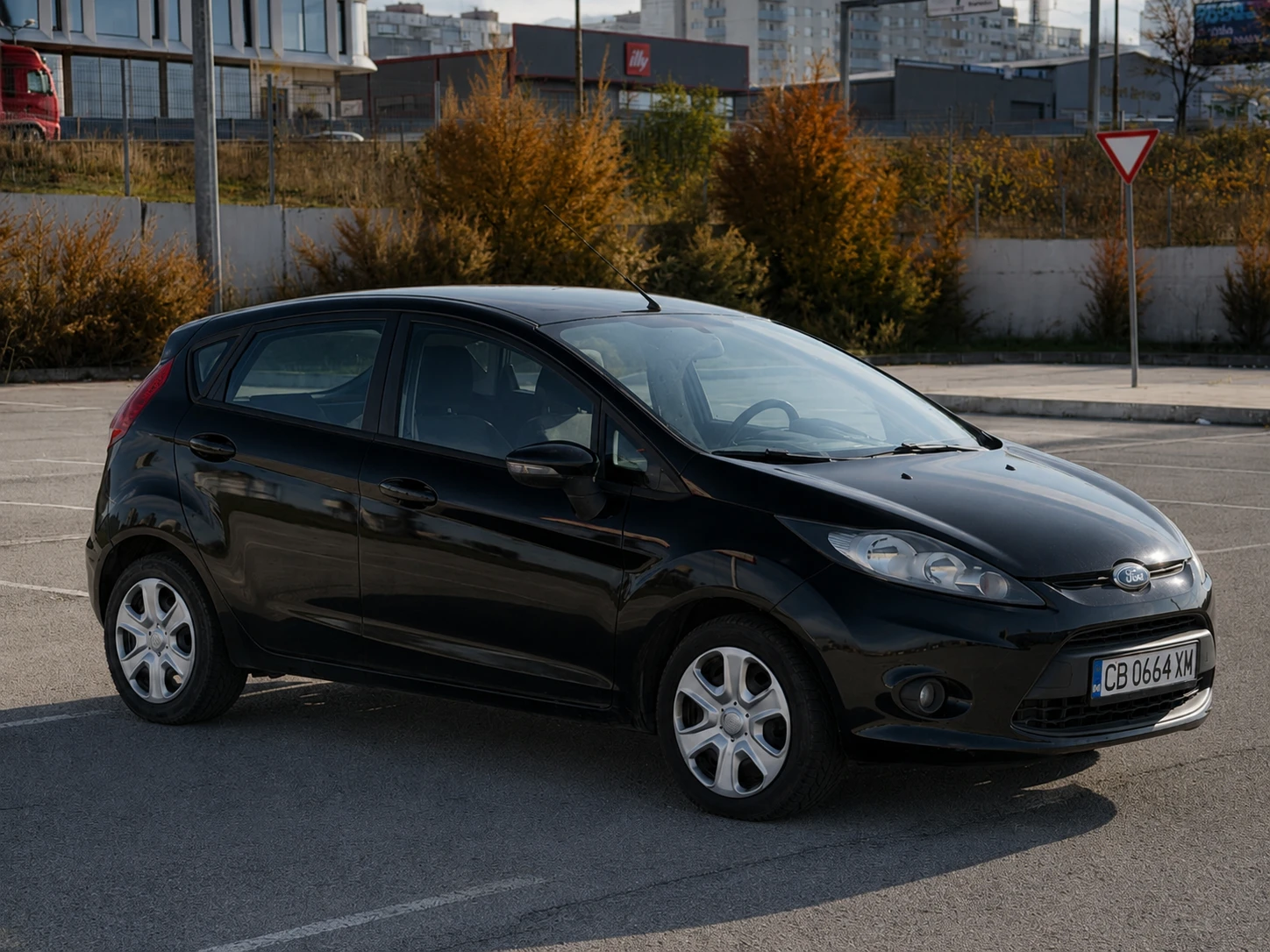 Ford Fiesta 1.25, снимка 8 - Автомобили и джипове - 55806673