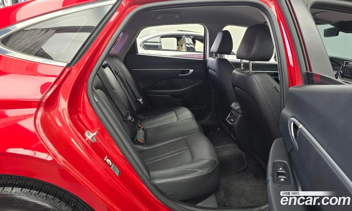 Hyundai Sonata 2.0 Premium, снимка 17 - Автомобили и джипове - 55839981