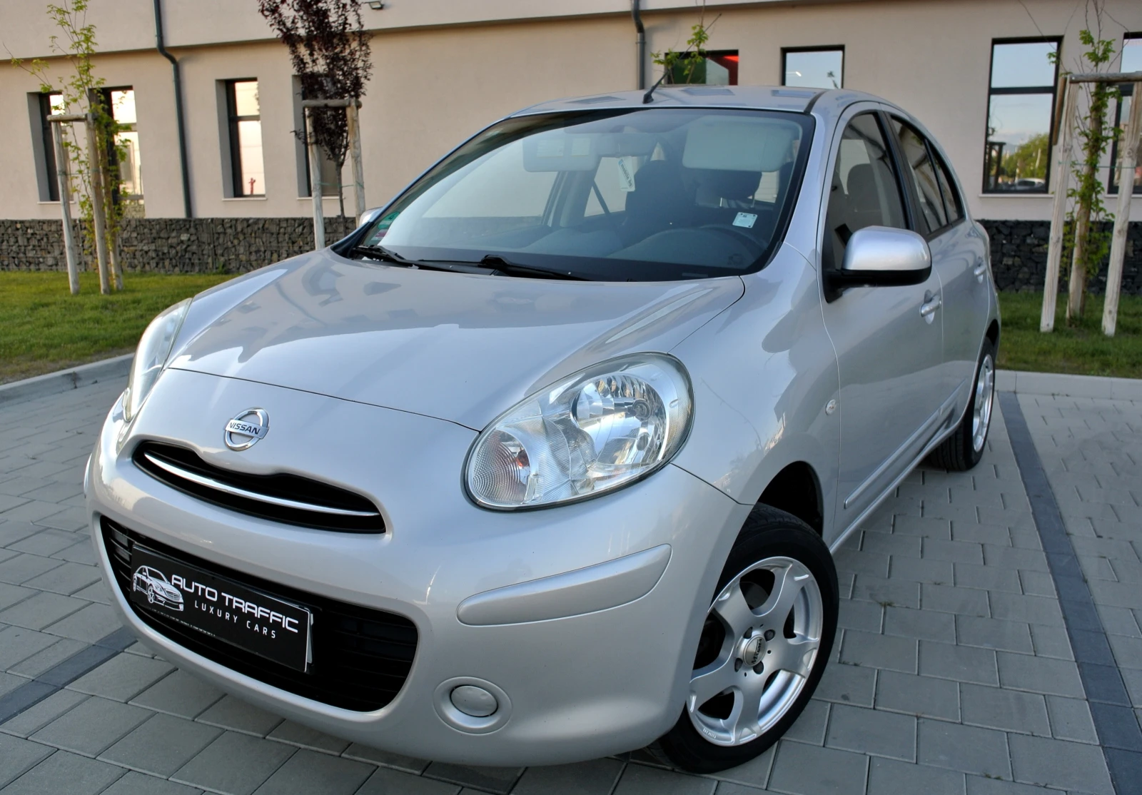 Nissan Micra РЕГИСТРИРАН * 1.2* КЛИМАТРОНИК* ЕВРО5В* АВТОПИЛОТ*, снимка 5 - Автомобили и джипове - 55853284