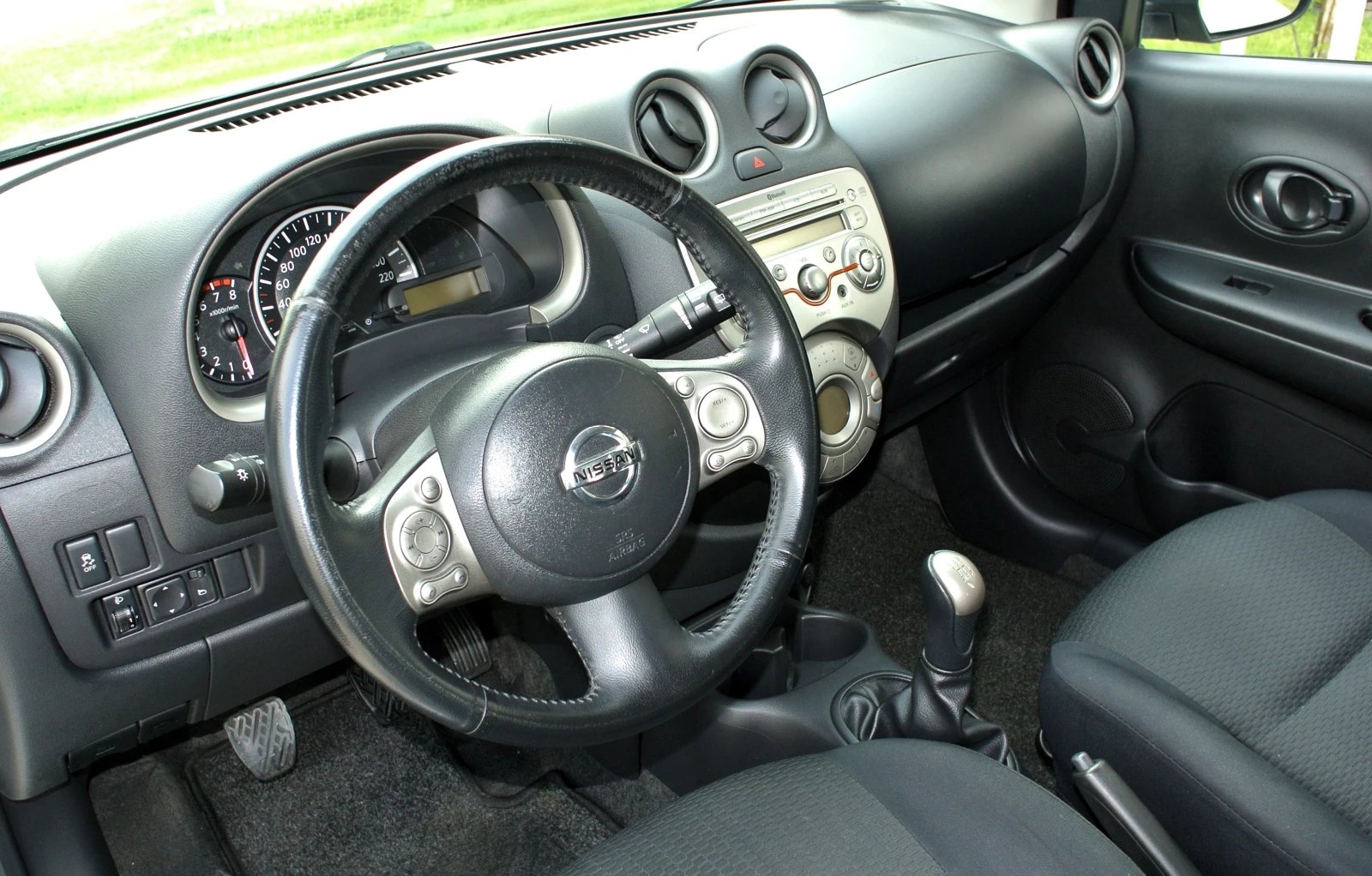 Nissan Micra РЕГИСТРИРАН * 1.2* КЛИМАТРОНИК* ЕВРО5В* АВТОПИЛОТ*, снимка 13 - Автомобили и джипове - 55853284