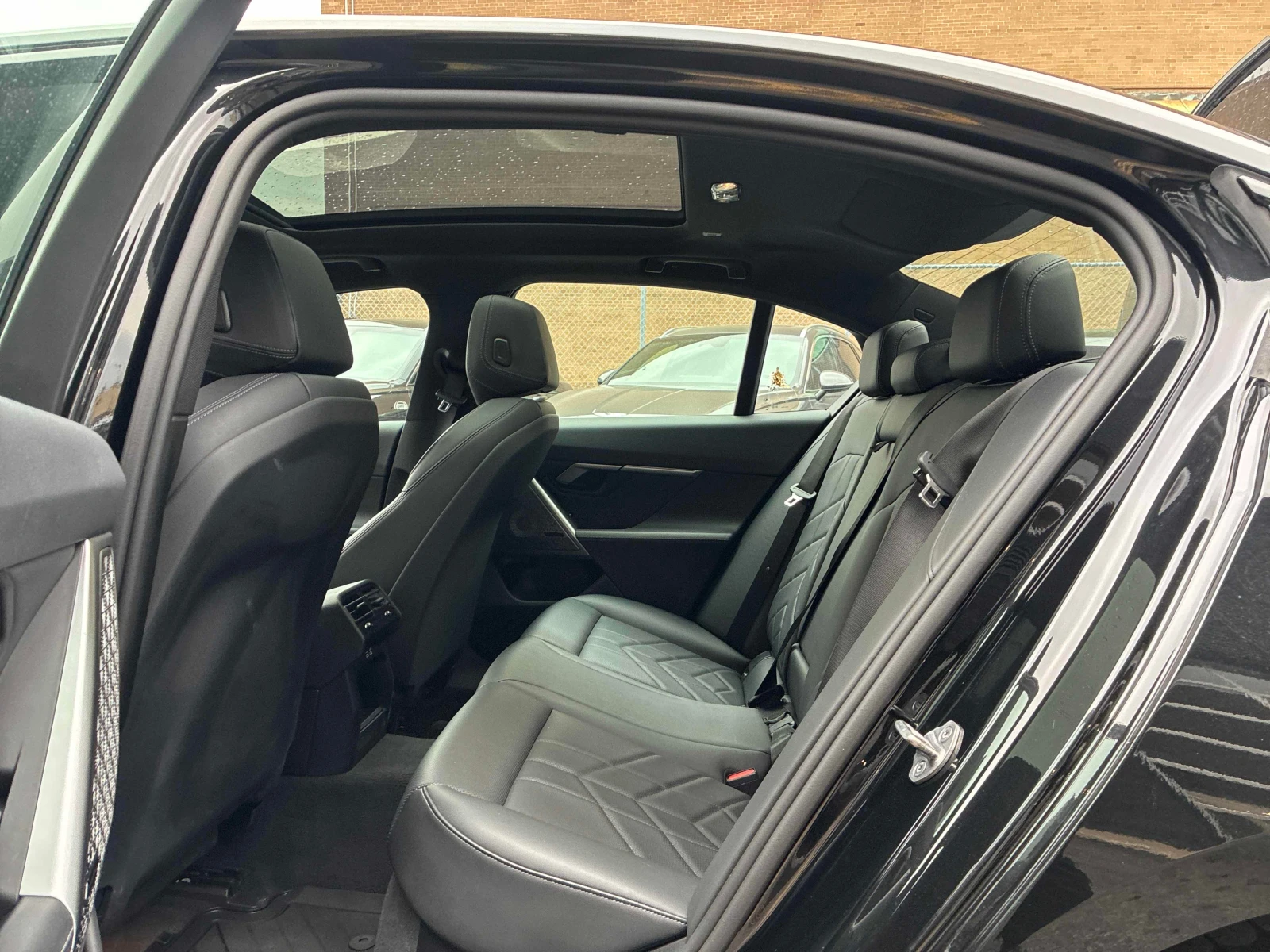 BMW 530 * 530i xDrive * CARFAX *  | Mobile.bg � ����������� 13