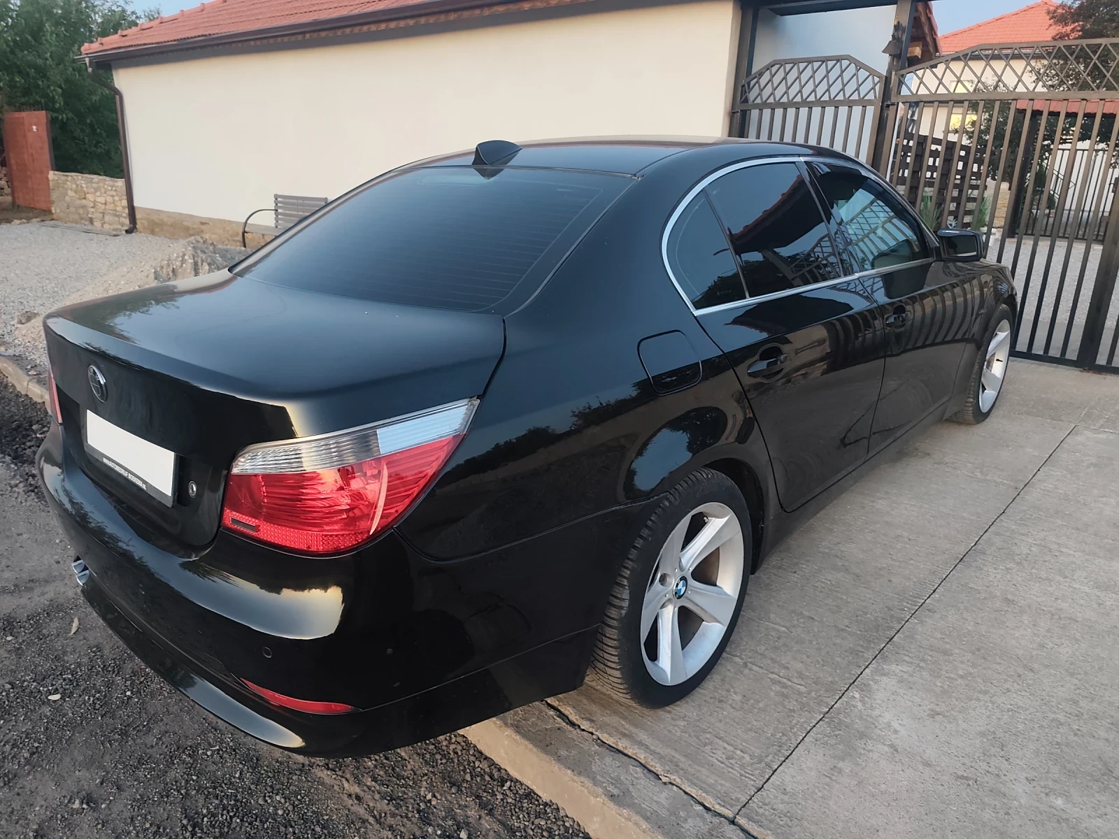 BMW 530 Е60 530i, снимка 5 - Автомобили и джипове - 56135880