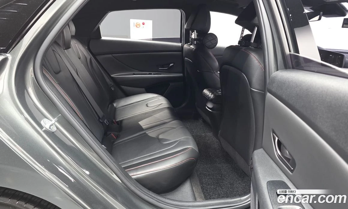 Hyundai Elantra 1.6 Turbo N Line Inspiration, снимка 12 - Автомобили и джипове - 56155651