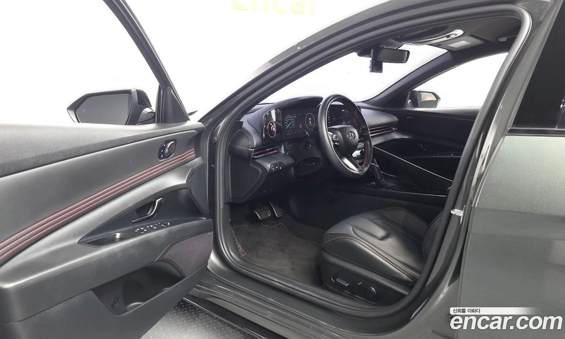 Hyundai Elantra 1.6 Turbo N Line Inspiration, снимка 10 - Автомобили и джипове - 56155651