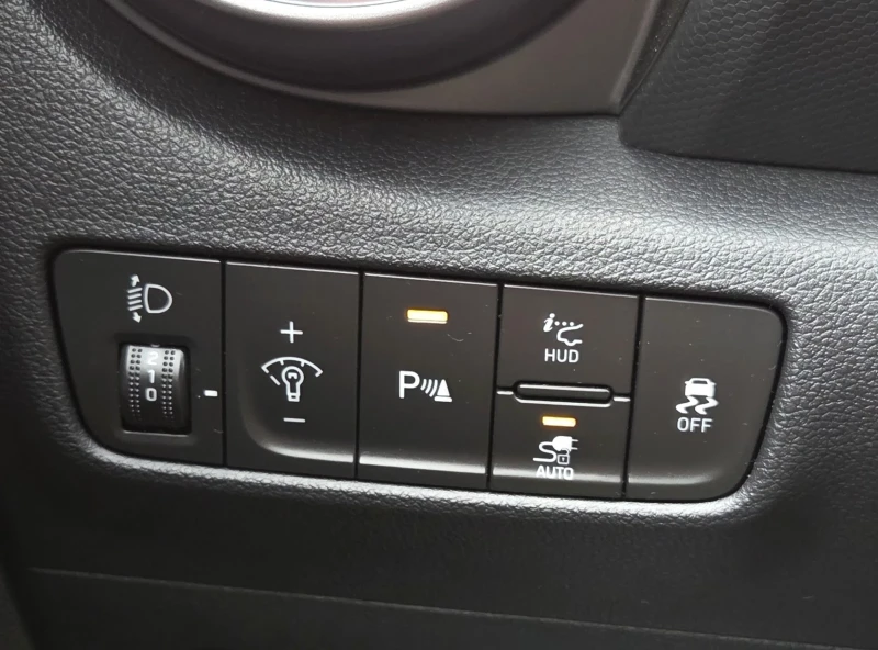 Hyundai Kona 64KWh/ГАРАНЦИОННА/, снимка 14 - Автомобили и джипове - 52772889