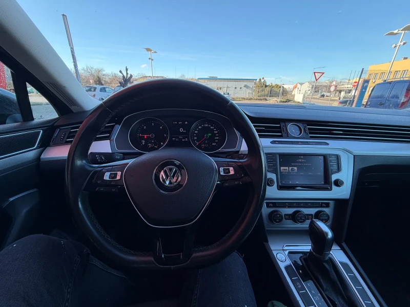 VW Passat 2.0TDI* DSG* Автоматик* B8, снимка 15 - Автомобили и джипове - 52812914