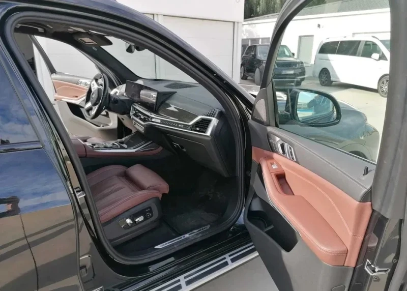 BMW X7 40d xDrive M-Sport, снимка 7 - Автомобили и джипове - 52881623