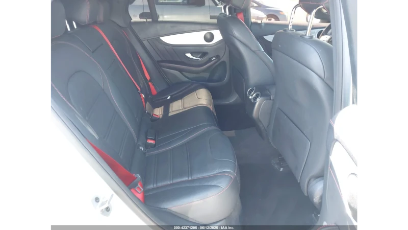 Mercedes-Benz GLC 43 AMG 4MATIC COUPE, снимка 12 - Автомобили и джипове - 53127370