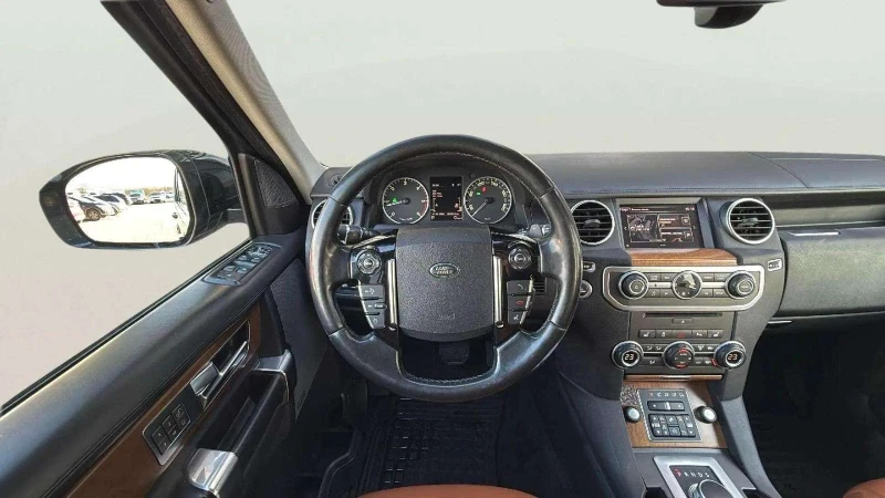 Land Rover Discovery 3.0 SDV6, снимка 11 - Автомобили и джипове - 53145563