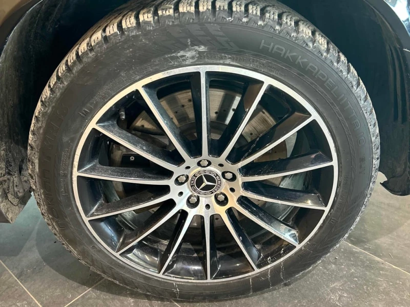 Mercedes-Benz GLE 450 / AWD (4MATIC) / ПАНОРАМА / ПОДГРЕВИ / CARFAX, снимка 12 - Автомобили и джипове - 53341535