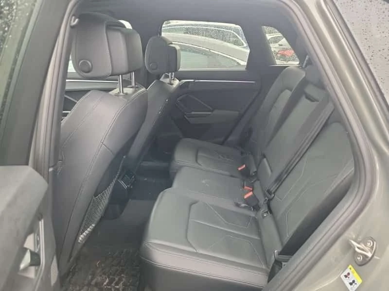 Audi Q3 * PROGRESSIV * CARFAX * DIGITAL * PANO, снимка 13 - Автомобили и джипове - 53605988