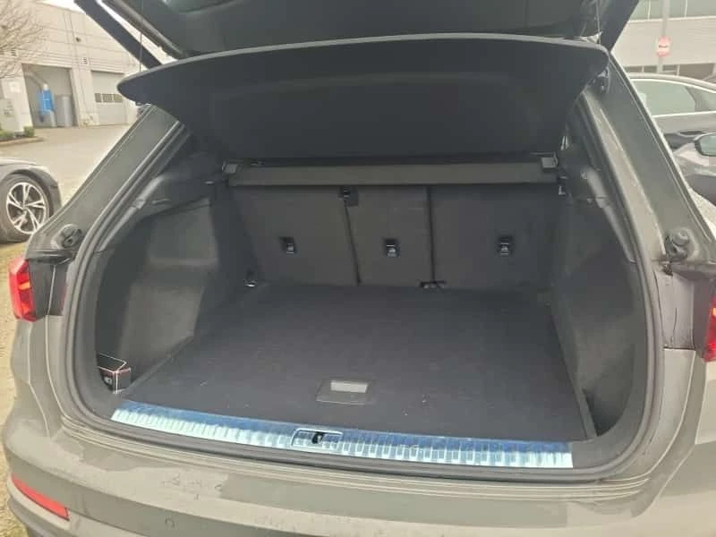 Audi Q3 * PROGRESSIV * CARFAX * DIGITAL * PANO, снимка 16 - Автомобили и джипове - 53605988