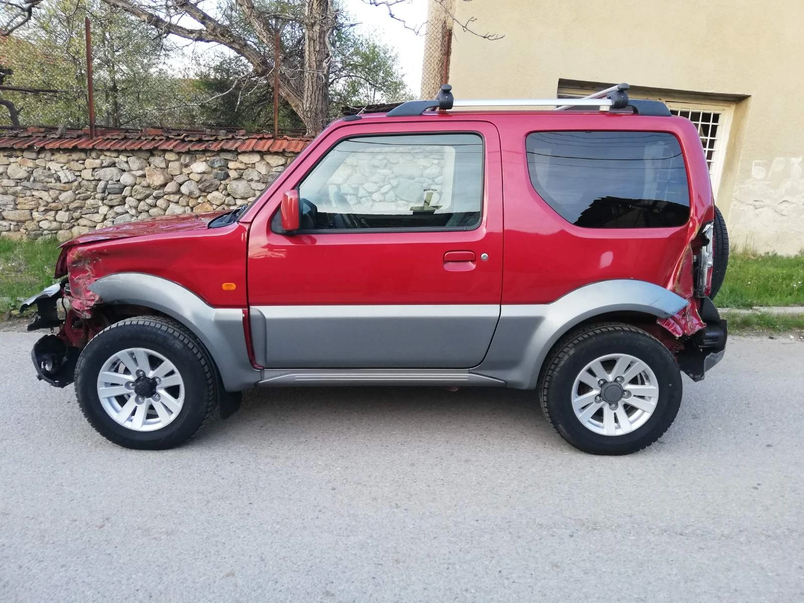 Suzuki Jimny 1.3 - изображение 5