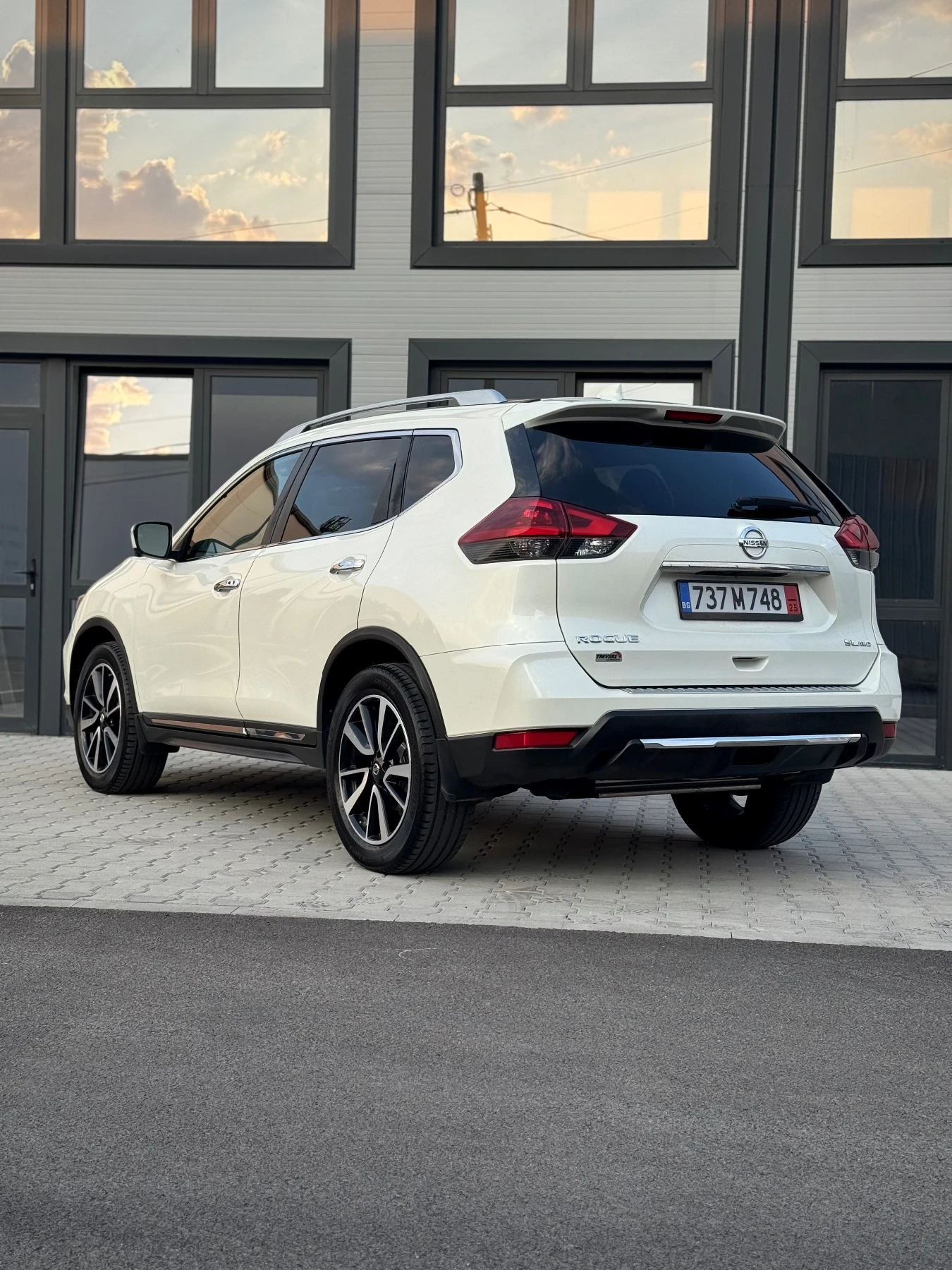 Nissan Rogue SL* AWD* TEKNA* FACELIFT - изображение 3