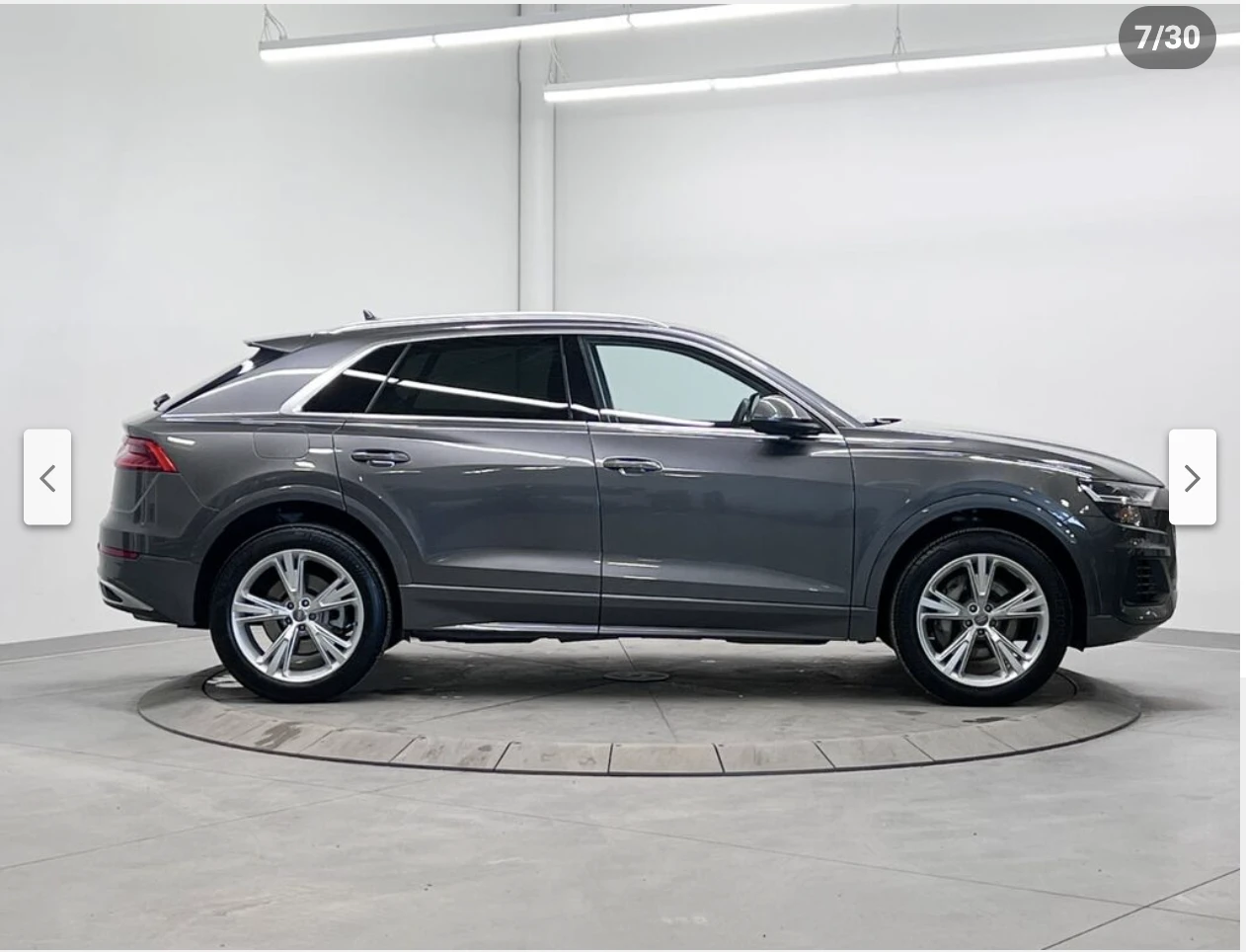 Audi Q8 55TFSI* ДИГИТАЛНО* ТАБЛО* ДИСТРТОНИК* 360КАМЕРА* М - изображение 4